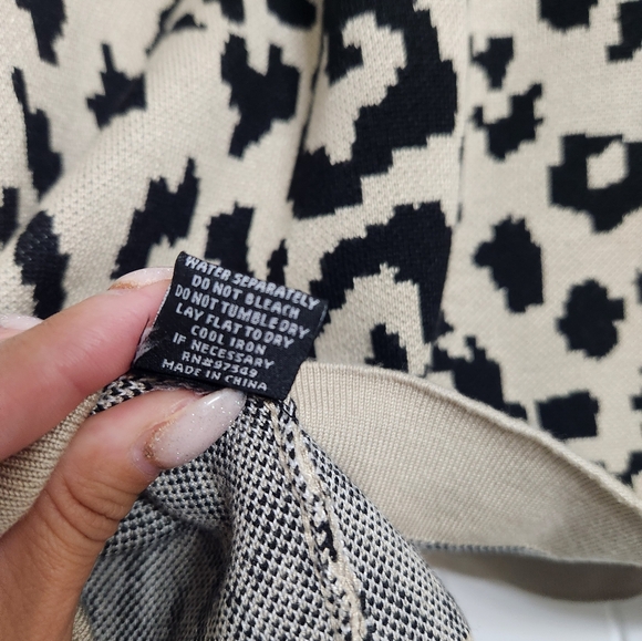 Leopard print sweater - Picture 4 of 5